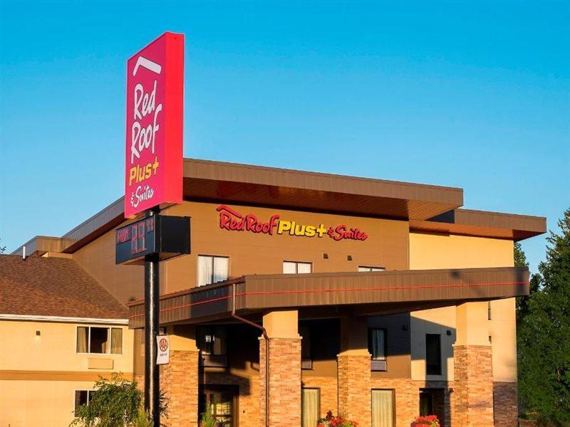 Red Roof Inn Plus+ & Suites Malone Exterior photo
