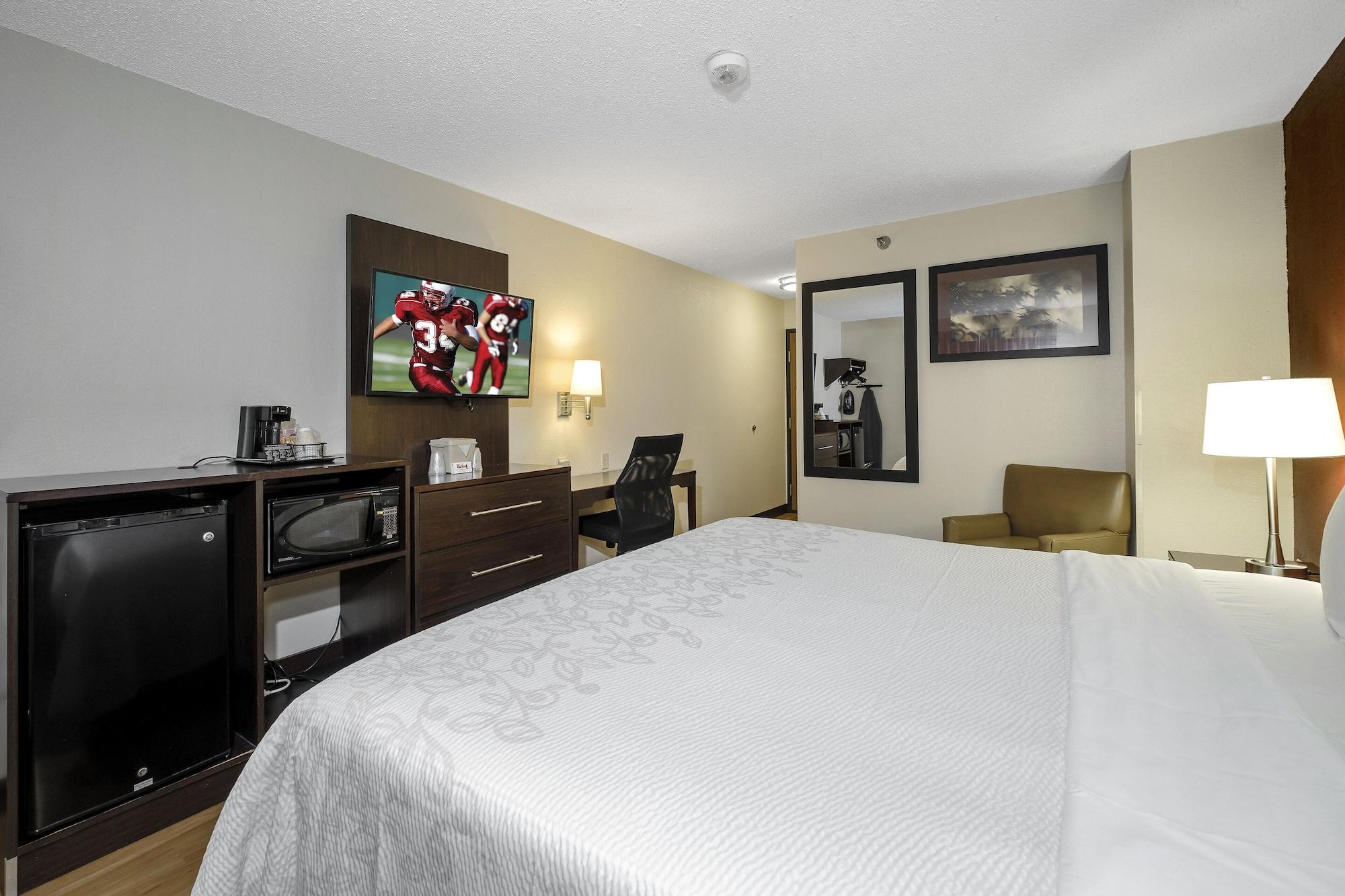 Red Roof Inn Plus+ & Suites Malone Exterior photo