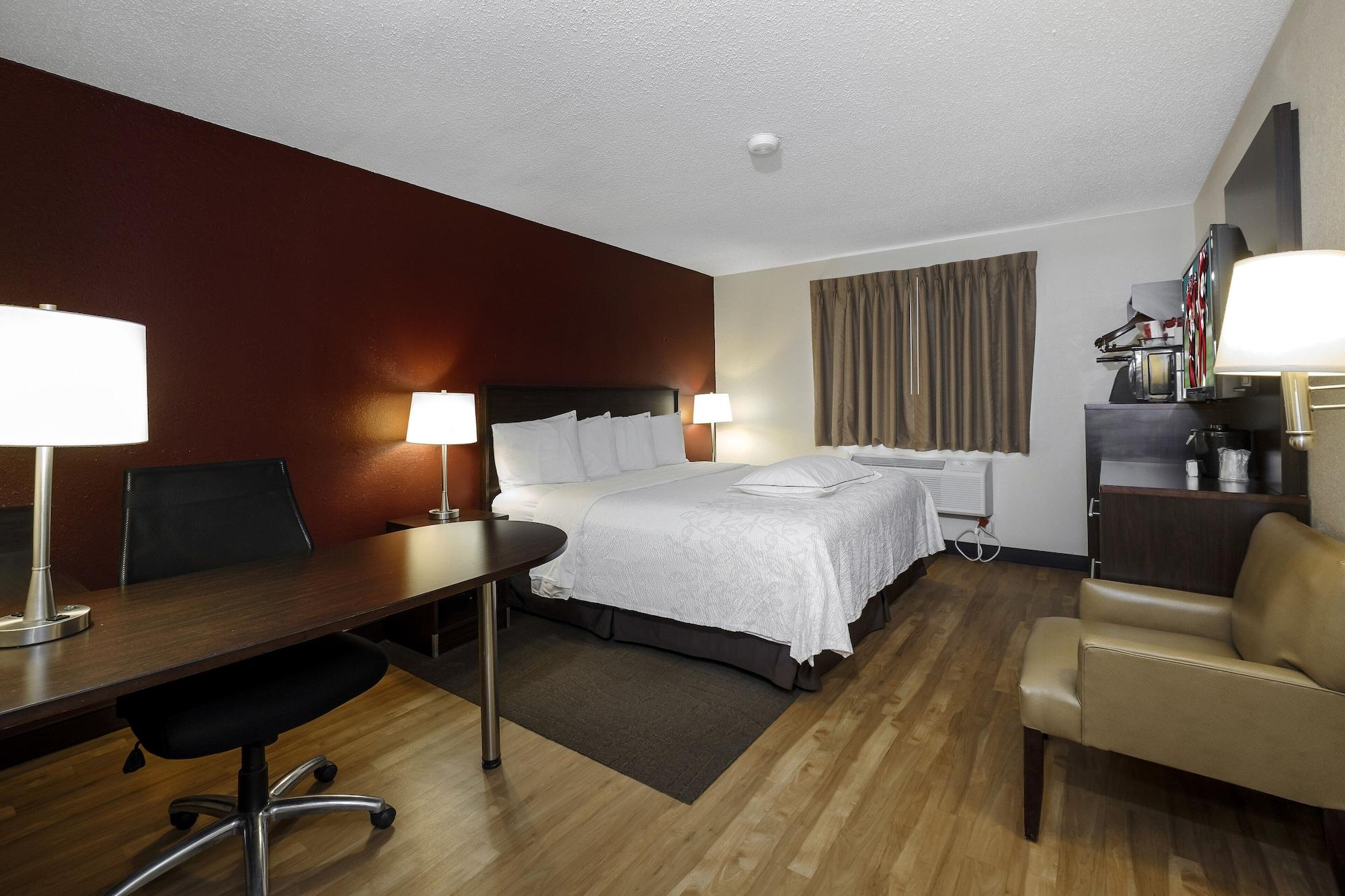 Red Roof Inn Plus+ & Suites Malone Exterior photo